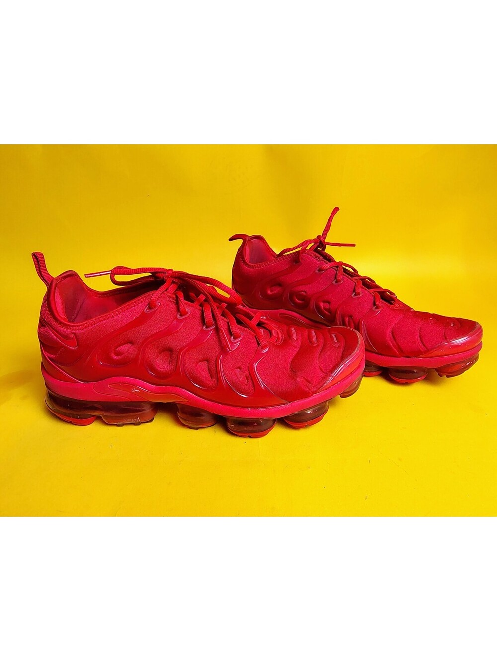 Nike Air VaporMax Plus Triple Red CW6973-600 Men's Size 11.5 Running Shoes Used